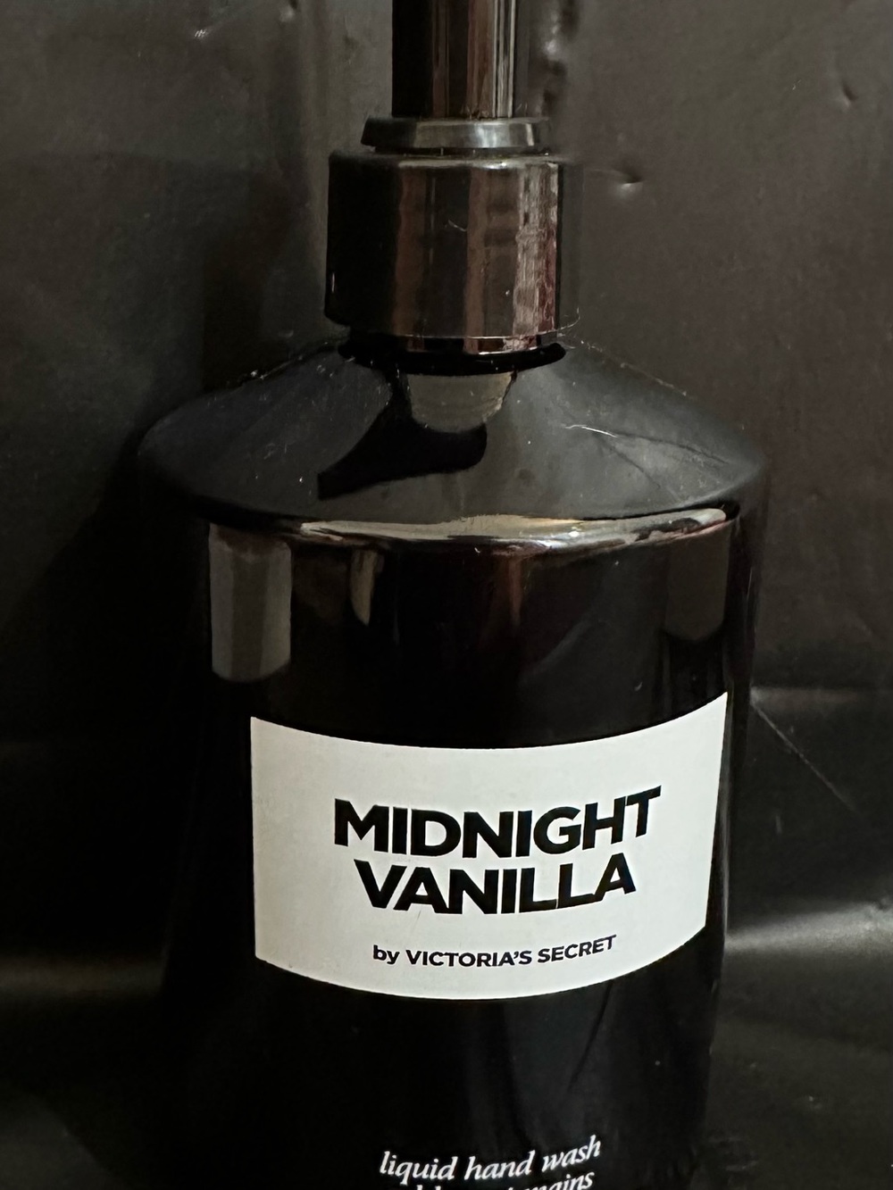 Victoria's Secret Midnight Vanilla Liquid Hand Wash - Black & White